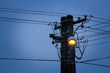 "Vaše lampy ať hoří"